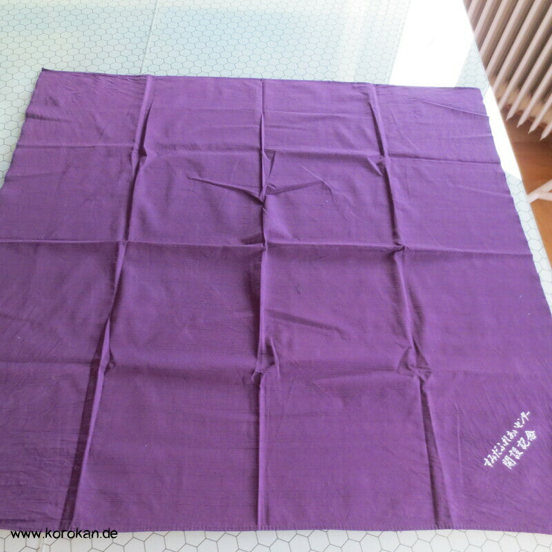 pflaumenlila Furoshiki aus grober Baumwolle, Kanji