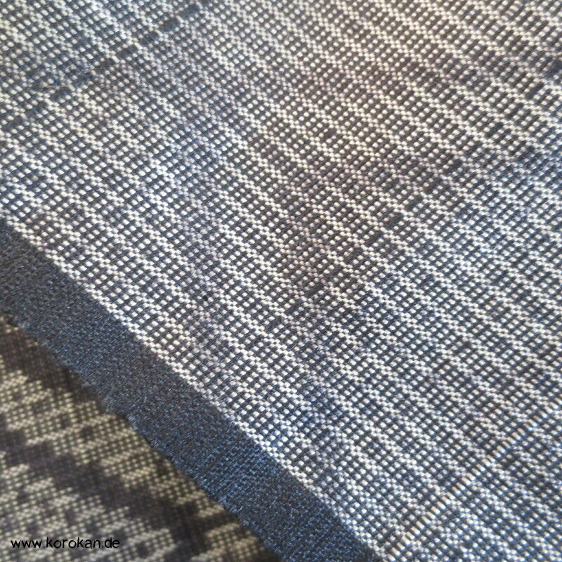 Rauten Kett Kasuri , dunkelblau - grau Tsumugi Kimono Seide