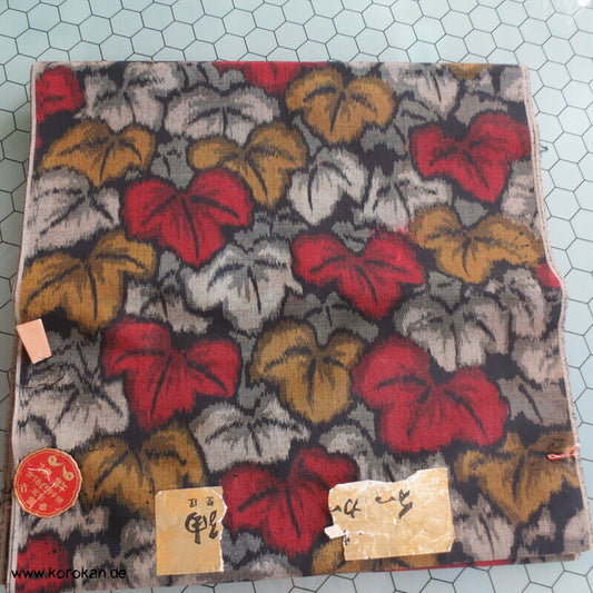 herbstliche Weinblätter Kimono Kasuri Wolle Tanmono