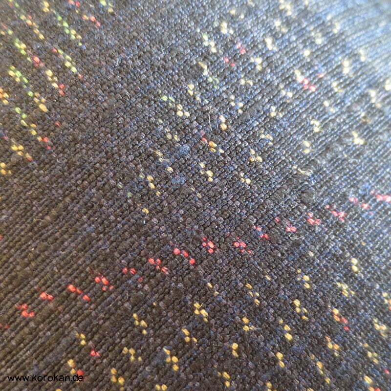 abstrakte Zacken, regenbogenbunt in dunkelblau Kasuri Tsumugi Kimono Seide