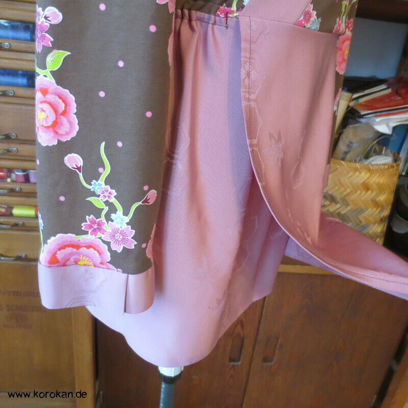 Kimonoshirt aus Stenzo Baumwolljersey Blumen, Vögel, kombiniert mit Seide