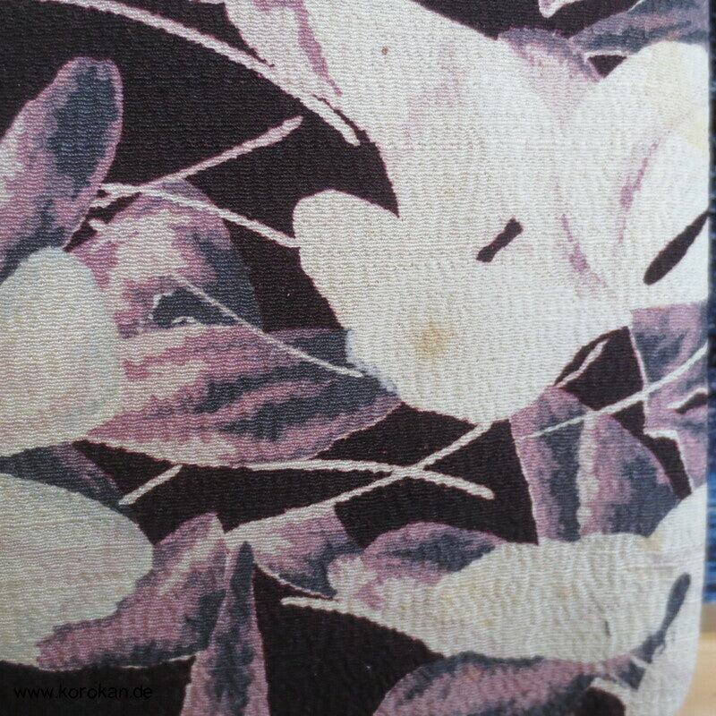 Blumen auf aubergine Tsumugi Seiden Homongi Kimono
