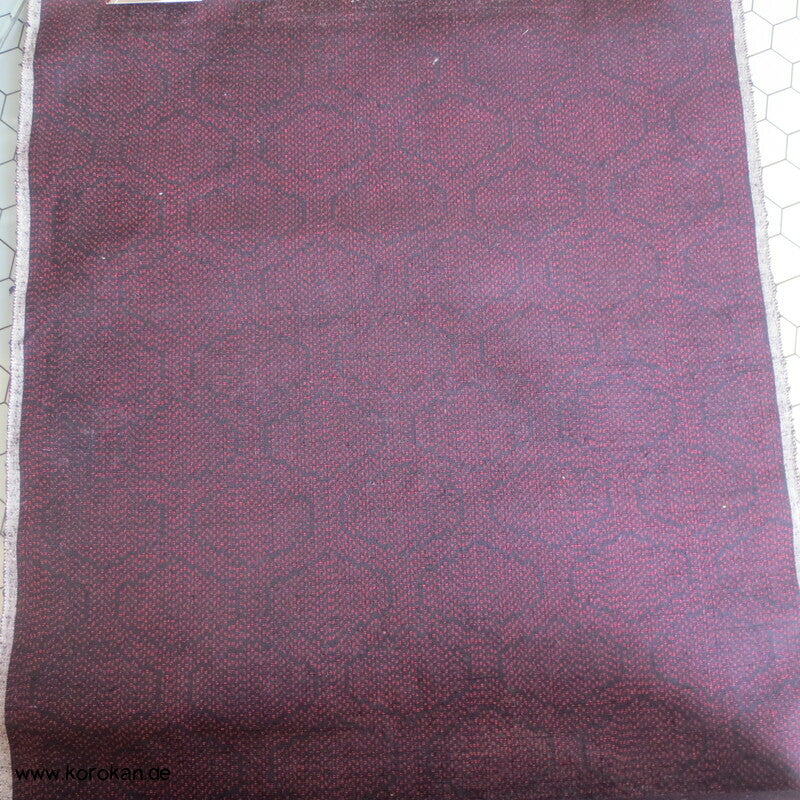 Kikko Kasuri schwarz rote Tsumugi Kimono Seide