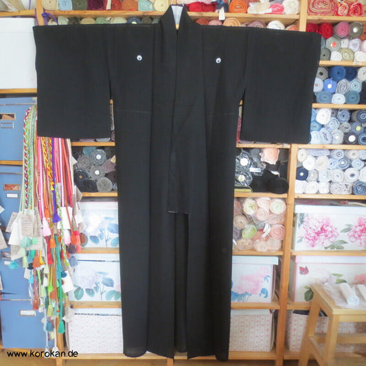 Mofuku 5 Mon formeller Kimono aus Rho gewebter Seide