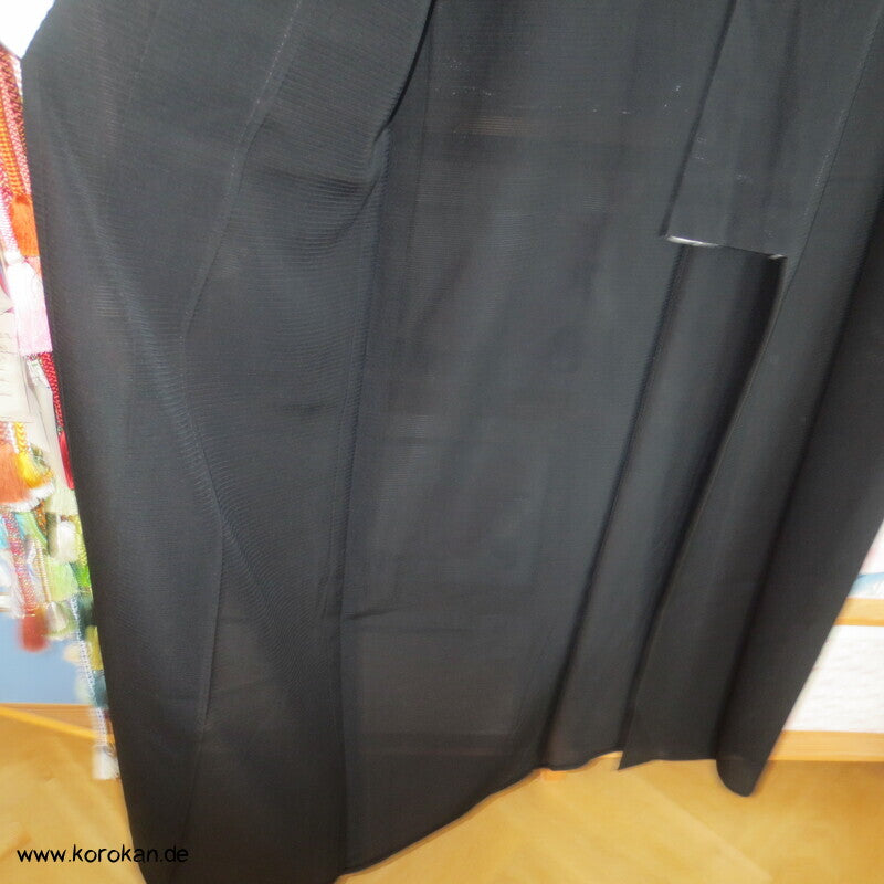 Mofuku 5 Mon formeller Kimono aus Rho gewebter Seide