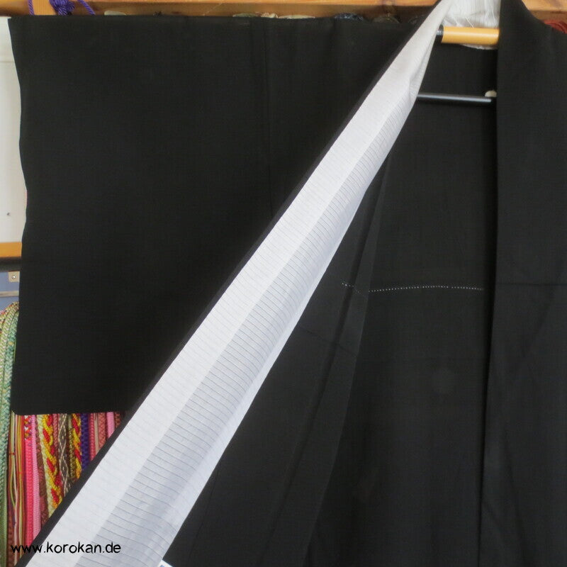 Mofuku 5 Mon formeller Kimono aus Rho gewebter Seide