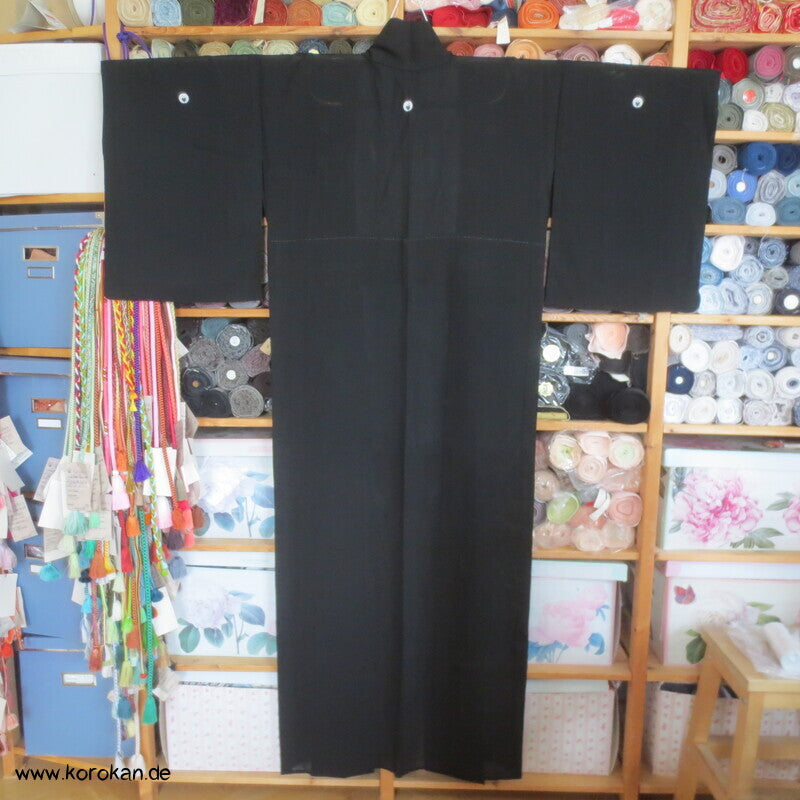Mofuku 5 Mon formeller Kimono aus Rho gewebter Seide