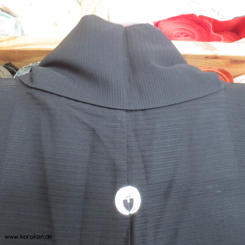 Mofuku 5 Mon formeller Kimono aus Rho gewebter Seide