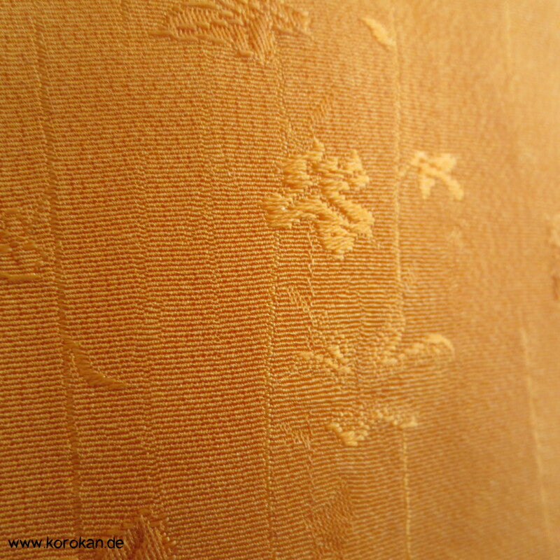 gewebten Zweige goldoranger Iromuji einfarbiger Seiden Kimono
