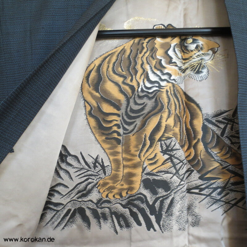 gewebter Tiger Futter, Haori Kimono Jacke - dunkelblaue Tsumugi Seide
