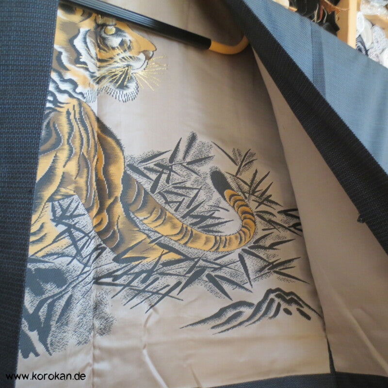 gewebter Tiger Futter, Haori Kimono Jacke - dunkelblaue Tsumugi Seide