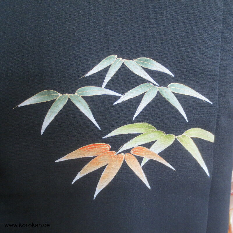 japanische Haori Kimono Jacke mit gemaltem Bambus auf schwarz