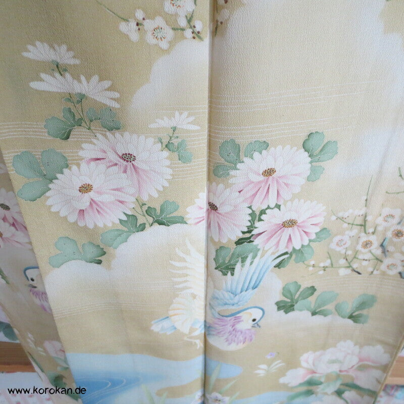 Furisode ? Nakagi? antiker Kimono, leicht mit Mandarinenten