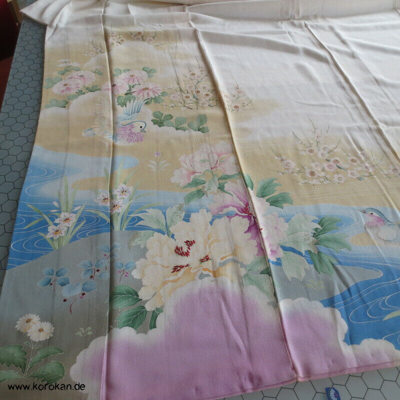 Furisode ? Nakagi? antiker Kimono, leicht mit Mandarinenten