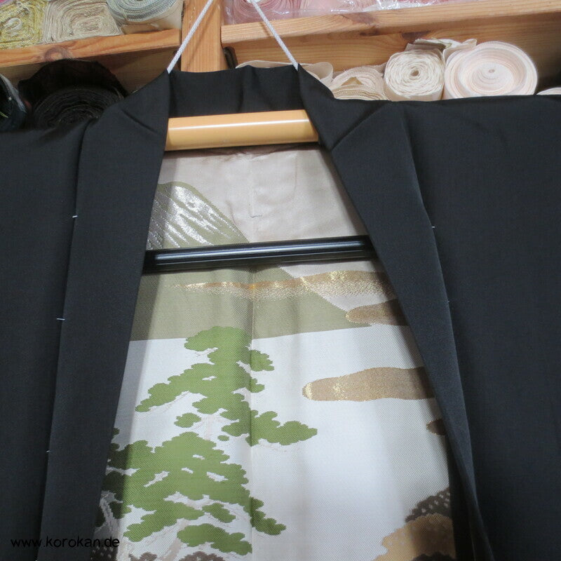 Haori Kimono schwarzer Seidencrepe Jacke, gewebtes Futterbild, 5 Mon