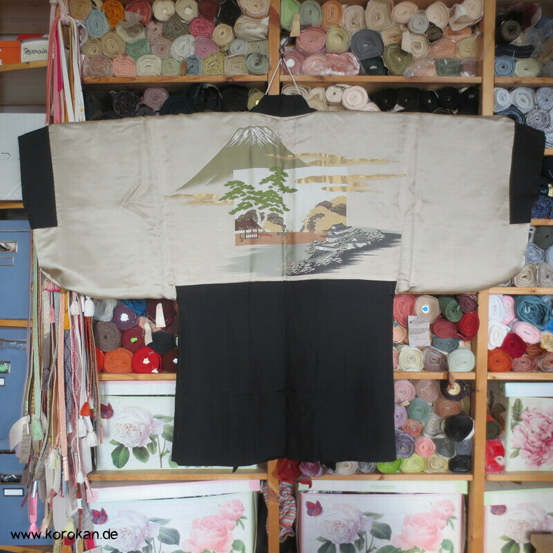 Haori Kimono schwarzer Seidencrepe Jacke, gewebtes Futterbild, 5 Mon