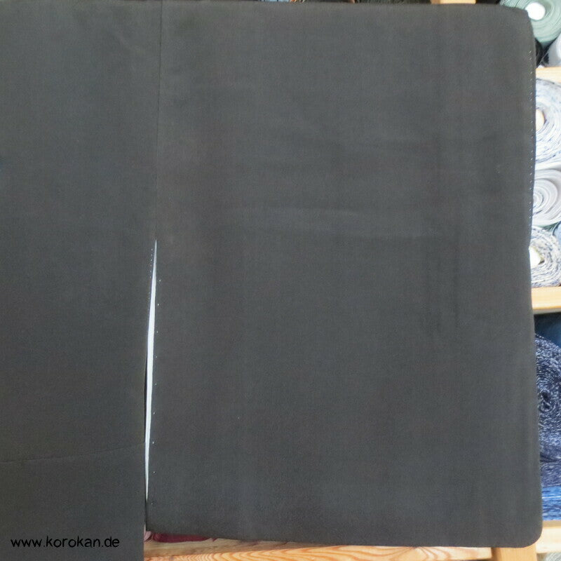 Junihitoe Hime und Verehrer Tomesode Kimono