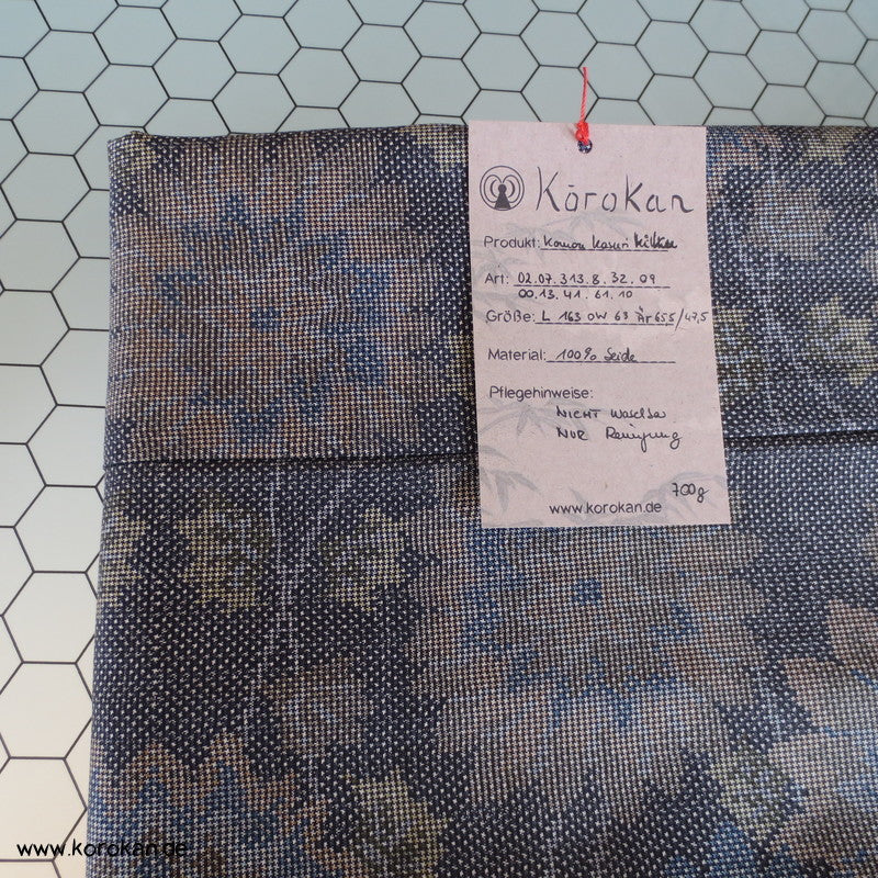 Kasuri Kiku Chrysanthemen Tsumugi Seiden Kimono