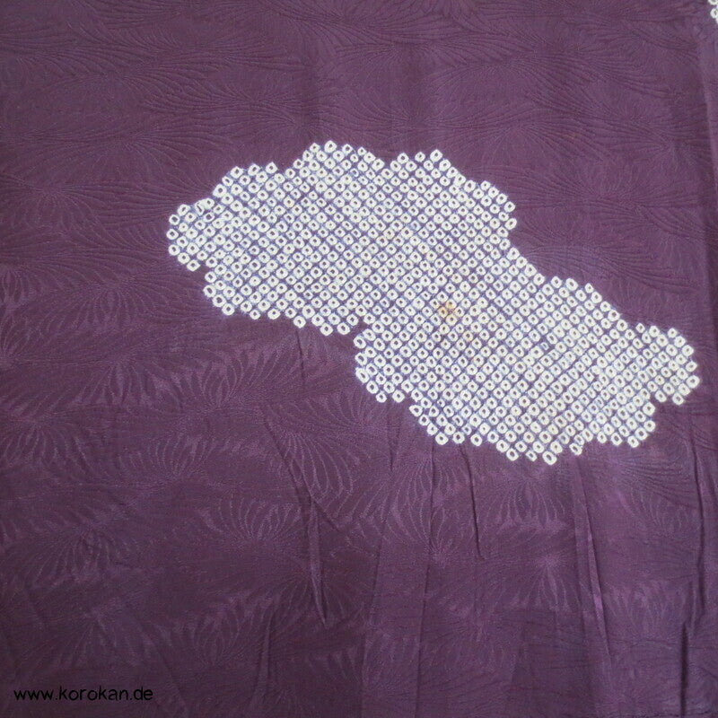 Shibori Wolkenmuster, aubergine Seidendamast Tsukesage Kimono