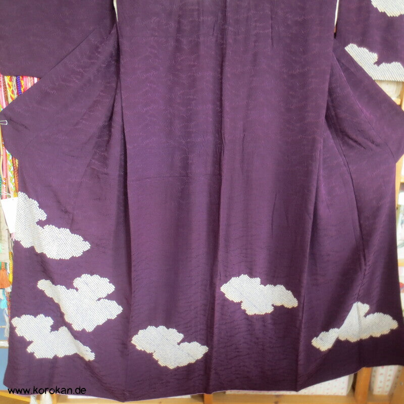 Shibori Wolkenmuster, aubergine Seidendamast Tsukesage Kimono
