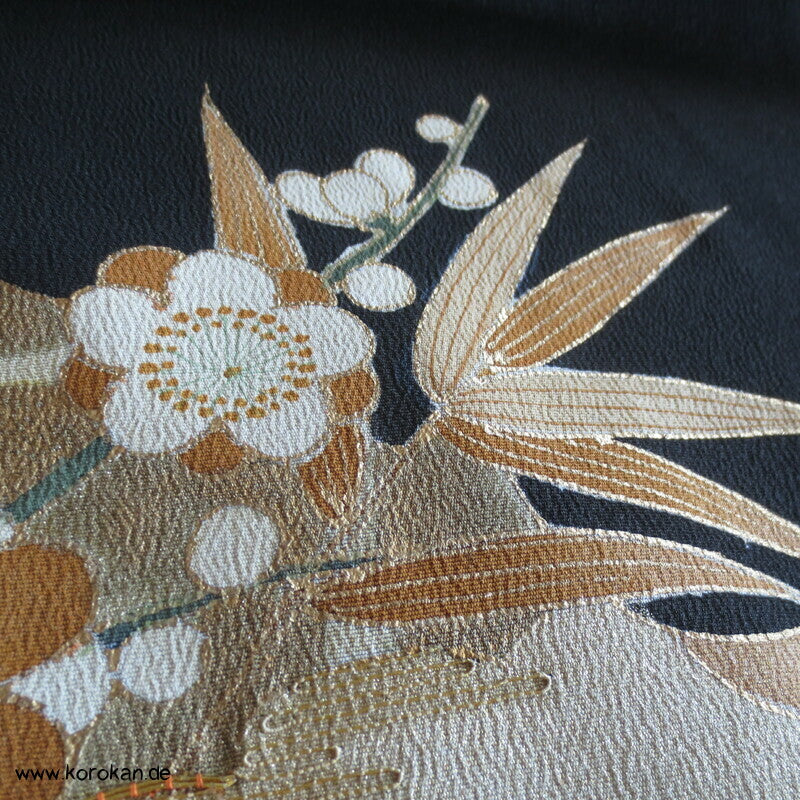 Tomesode, Ume und Bambus, viel Gold Seiden Karieba