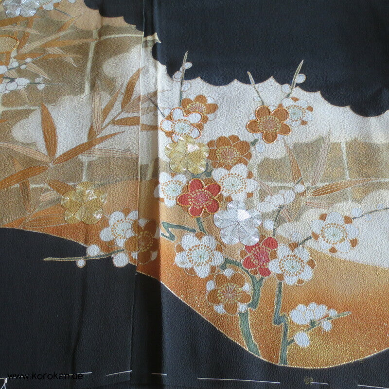 Tomesode, Ume und Bambus, viel Gold Seiden Karieba