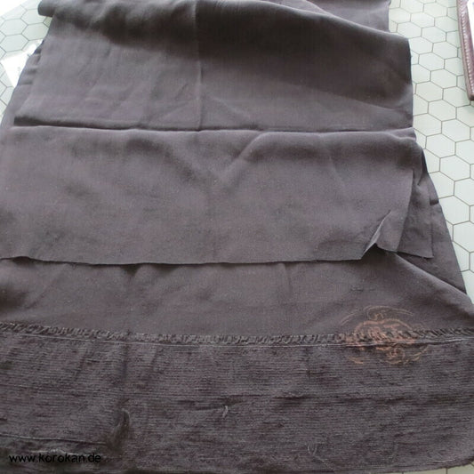 schwarzer Chirimen Seiden Crepe Stoffrest / Obiage