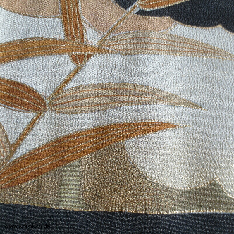 Tomesode, Ume und Bambus, viel Gold Seiden Karieba