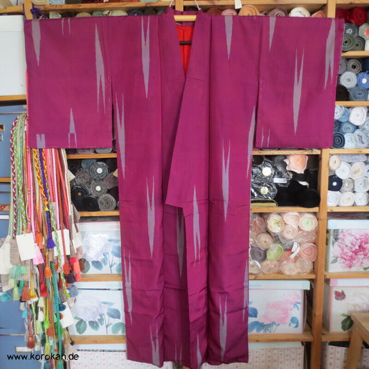 Meisen Seiden Komon Kimono, Yabane Pfeilmuster