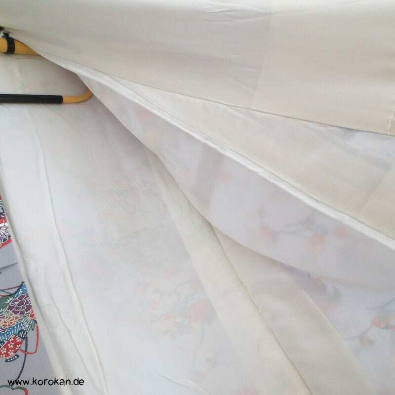 Bingata Motive auf grau Komon Kimono Seidencrepe