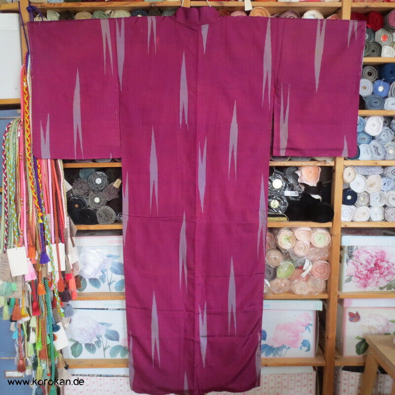 Meisen Seiden Komon Kimono, Yabane Pfeilmuster
