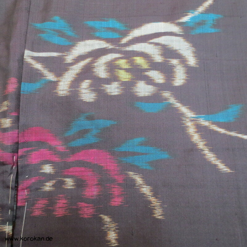 Japan Art Deco Chrysanthemen auf schwarz Meisen Seiden Kimono
