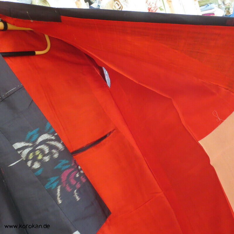 Japan Art Deco Chrysanthemen auf schwarz Meisen Seiden Kimono