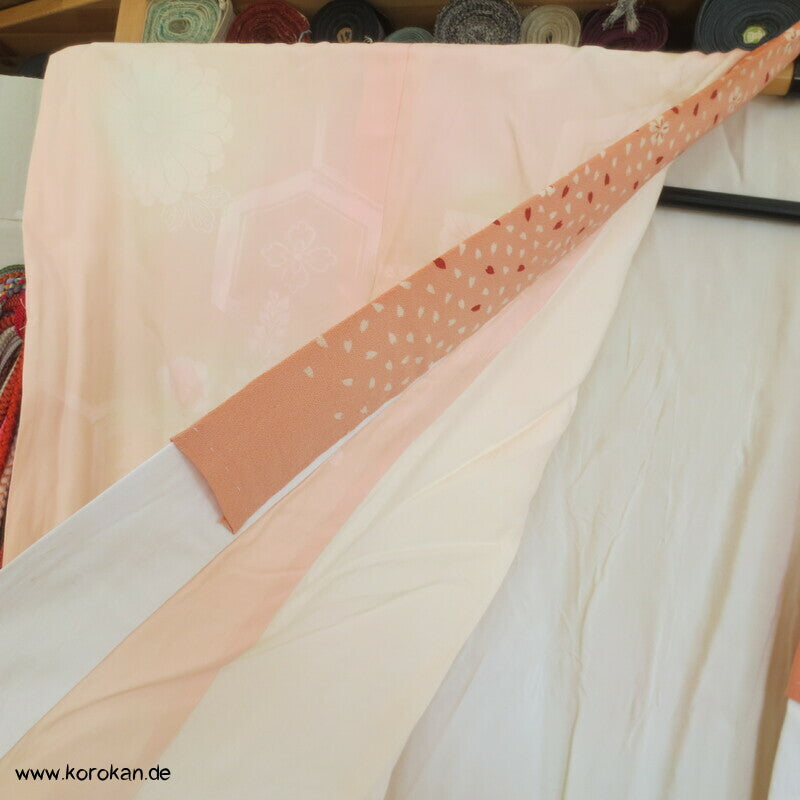 Kikko Seide Juban Unterkimono, apricot Kragen