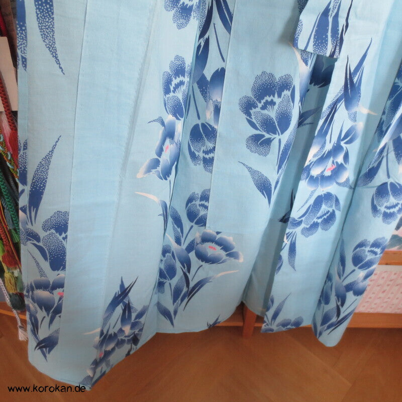 handgenähter japanischer Yukata Kimono, blaue Blume Baumwolle