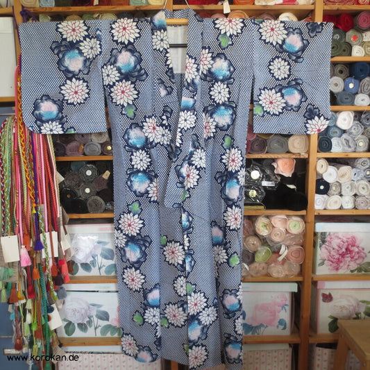 handgenähter japanischer Yukata Kimono, Chrysanthemen