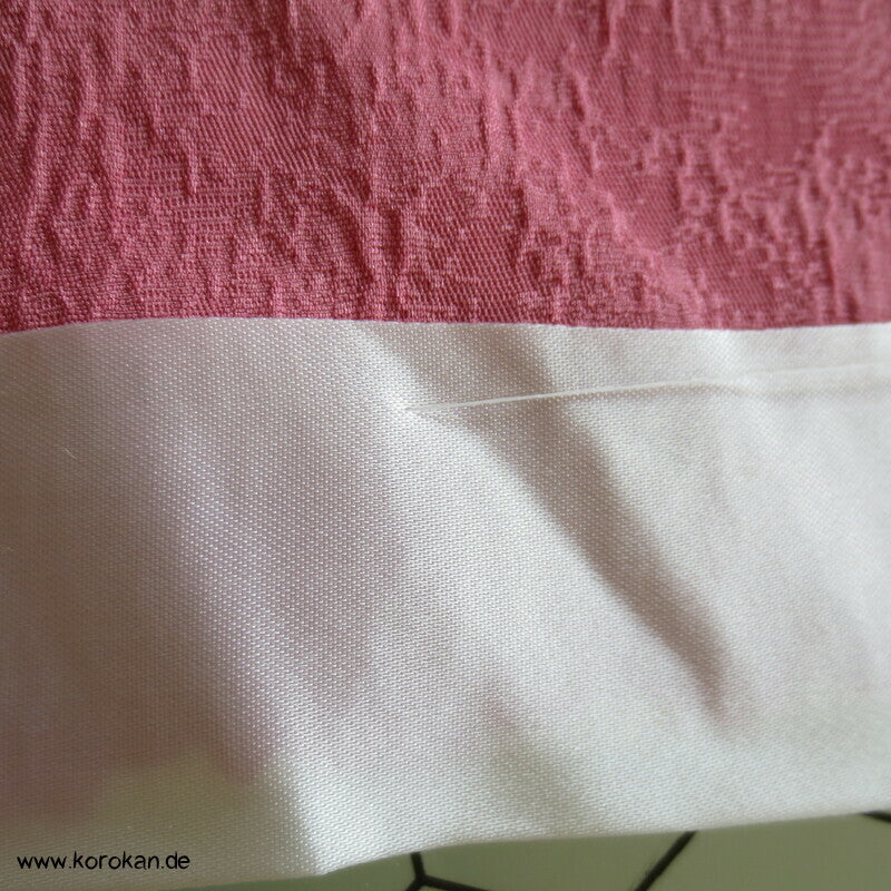 Sakura Traum Furisode Kimono Seidendamast Karieba Stoff