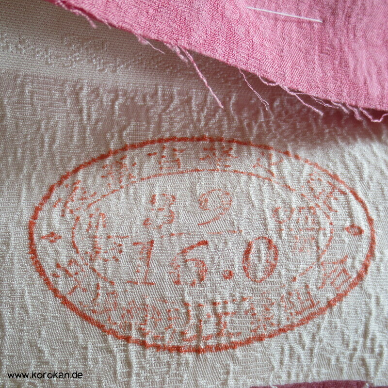 Sakura Traum Furisode Kimono Seidendamast Karieba Stoff