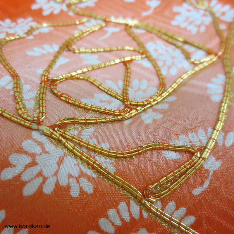 Rose, Kanoko Furisode Kimono, Seidendamast Karieba Stoff, Goldstickerei