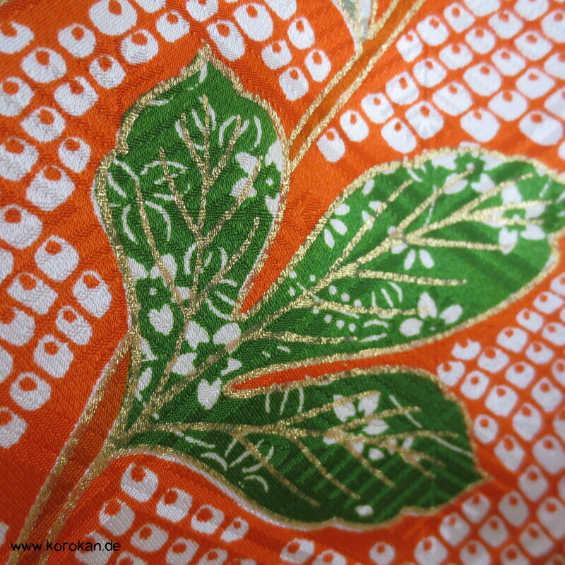 Rose, Kanoko Furisode Kimono, Seidendamast Karieba Stoff, Goldstickerei