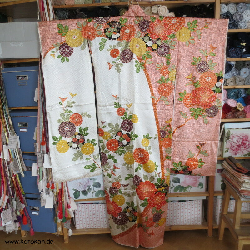 Rose, Kanoko Furisode Kimono, Seidendamast Karieba Stoff, Goldstickerei