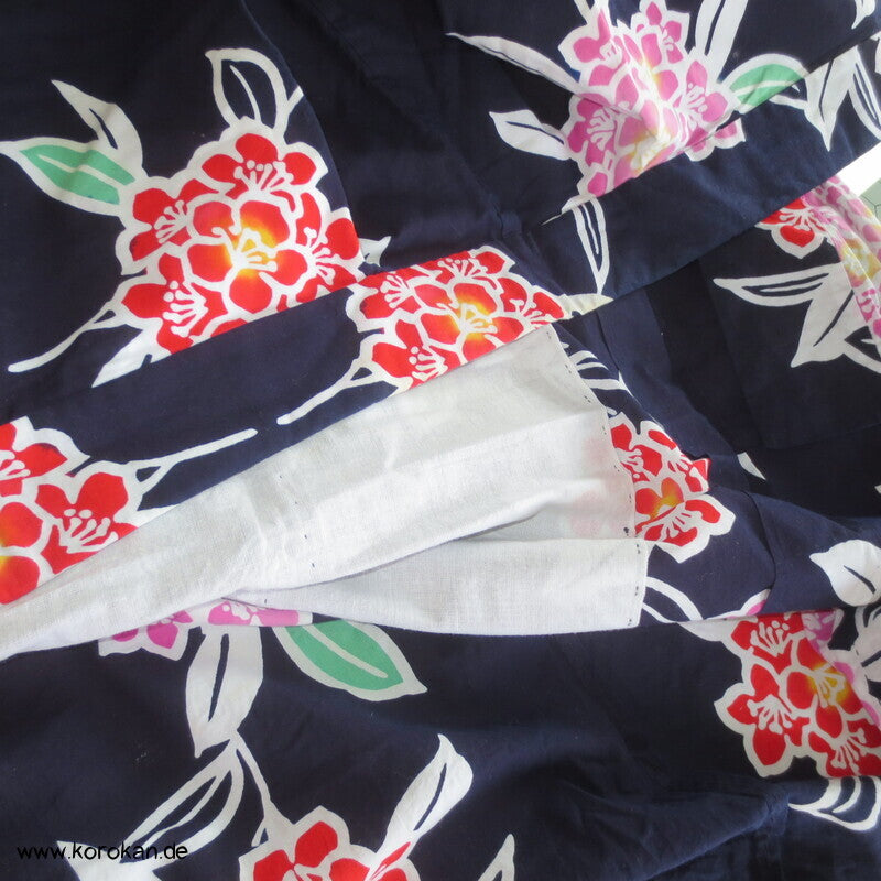 Japan Baumwoll Yukata Kimono bunte Hydrangea auf dunkelblau