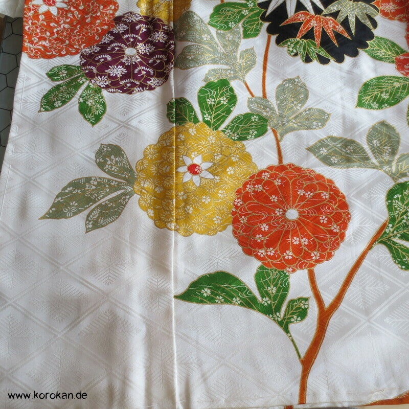 Rose, Kanoko Furisode Kimono, Seidendamast Karieba Stoff, Goldstickerei
