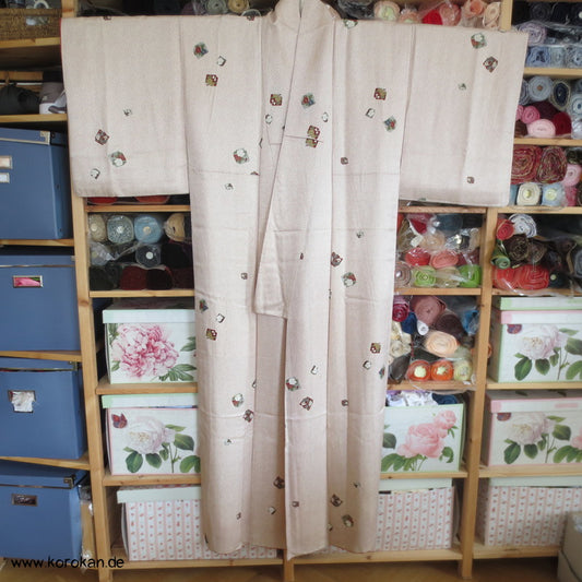 Punkte und Shikishi Seidendamast Komon Kimono