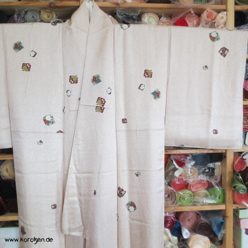 Punkte und Shikishi Seidendamast Komon Kimono