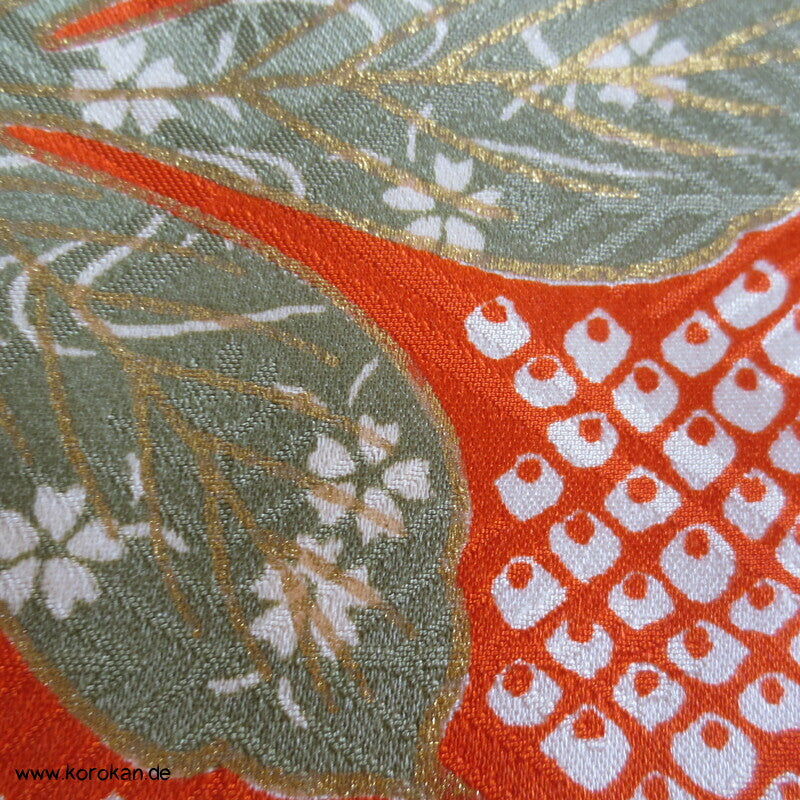 Rose, Kanoko Furisode Kimono, Seidendamast Karieba Stoff, Goldstickerei