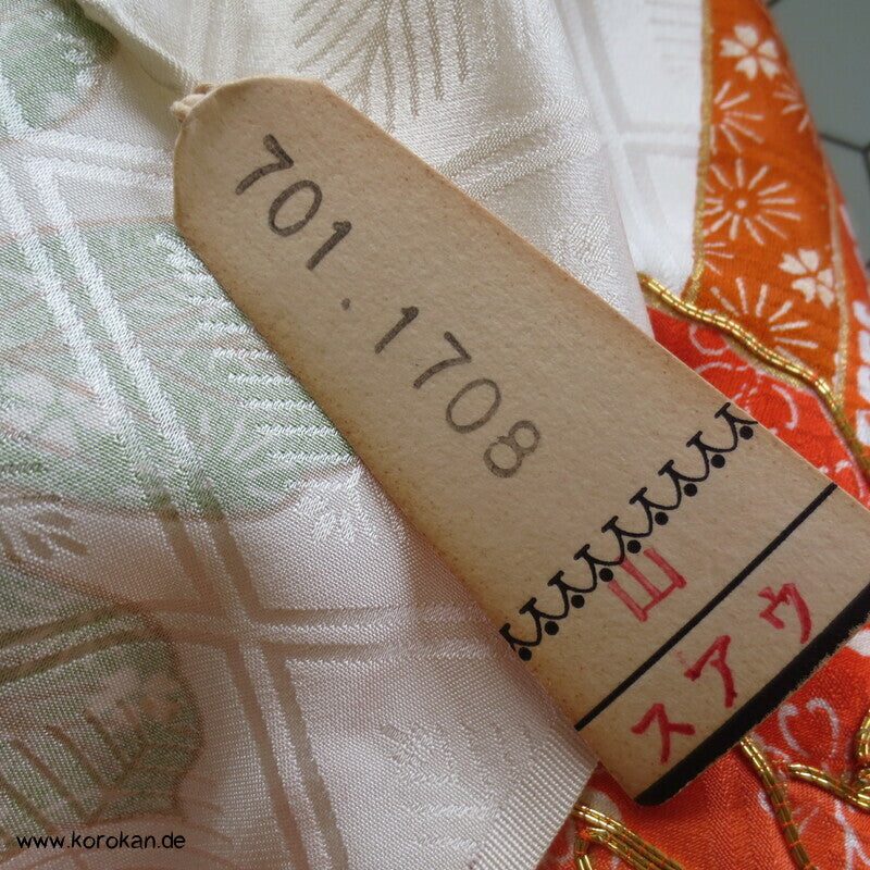 Rose, Kanoko Furisode Kimono, Seidendamast Karieba Stoff, Goldstickerei