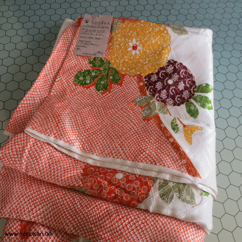 Rose, Kanoko Furisode Kimono, Seidendamast Karieba Stoff, Goldstickerei