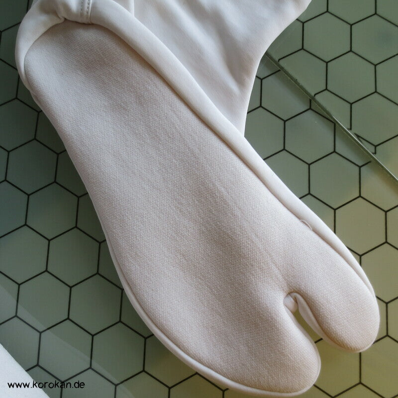 weiße Stretch Tabi Socken mit 5 Haken, Gr. 36