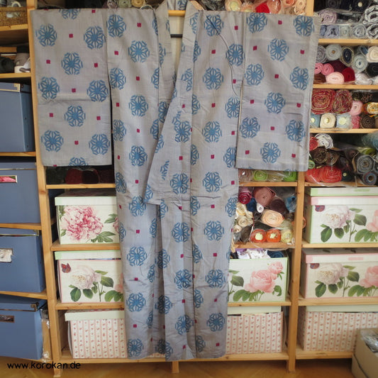 Asanoha Schneeflocken und rote Quadrate Meisen Seiden Kimono